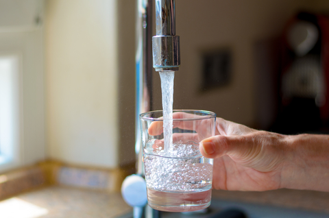 Témoignage NAET: intolérante à l’eau du robinet